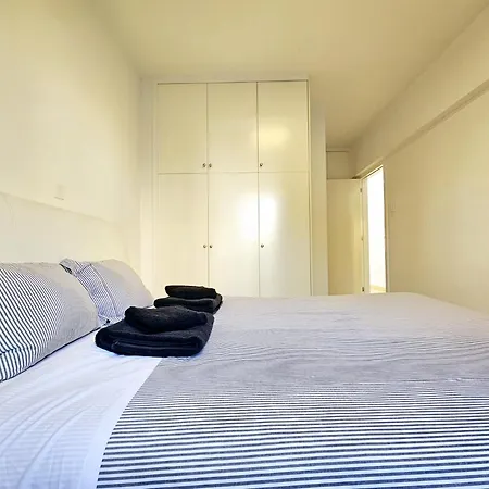 Elysia Park Apartment *