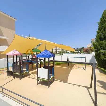 Elysia Park Apartment *