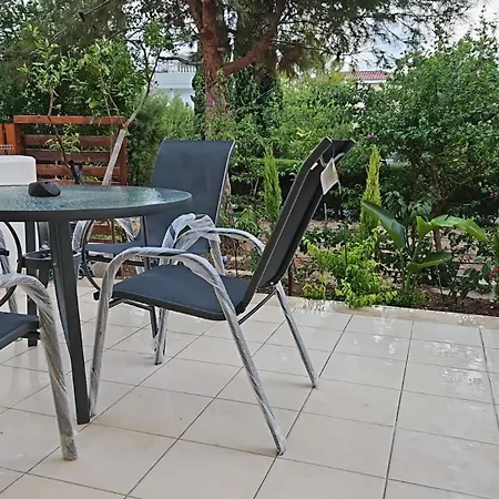 Apartment Elysia Park Paphos