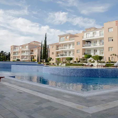 Elysia Park Apartman Paphos