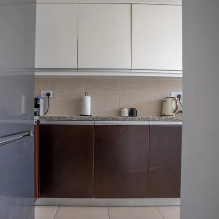 Elysia Park Apartman Paphos