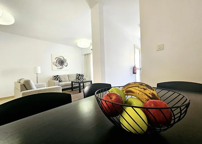 Elysia Park Apartment