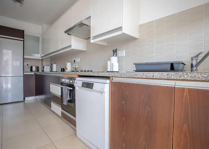 Elysia Park Lejlighed