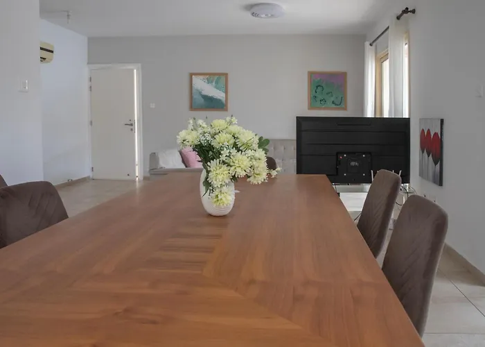 Elysia Park Lejlighed